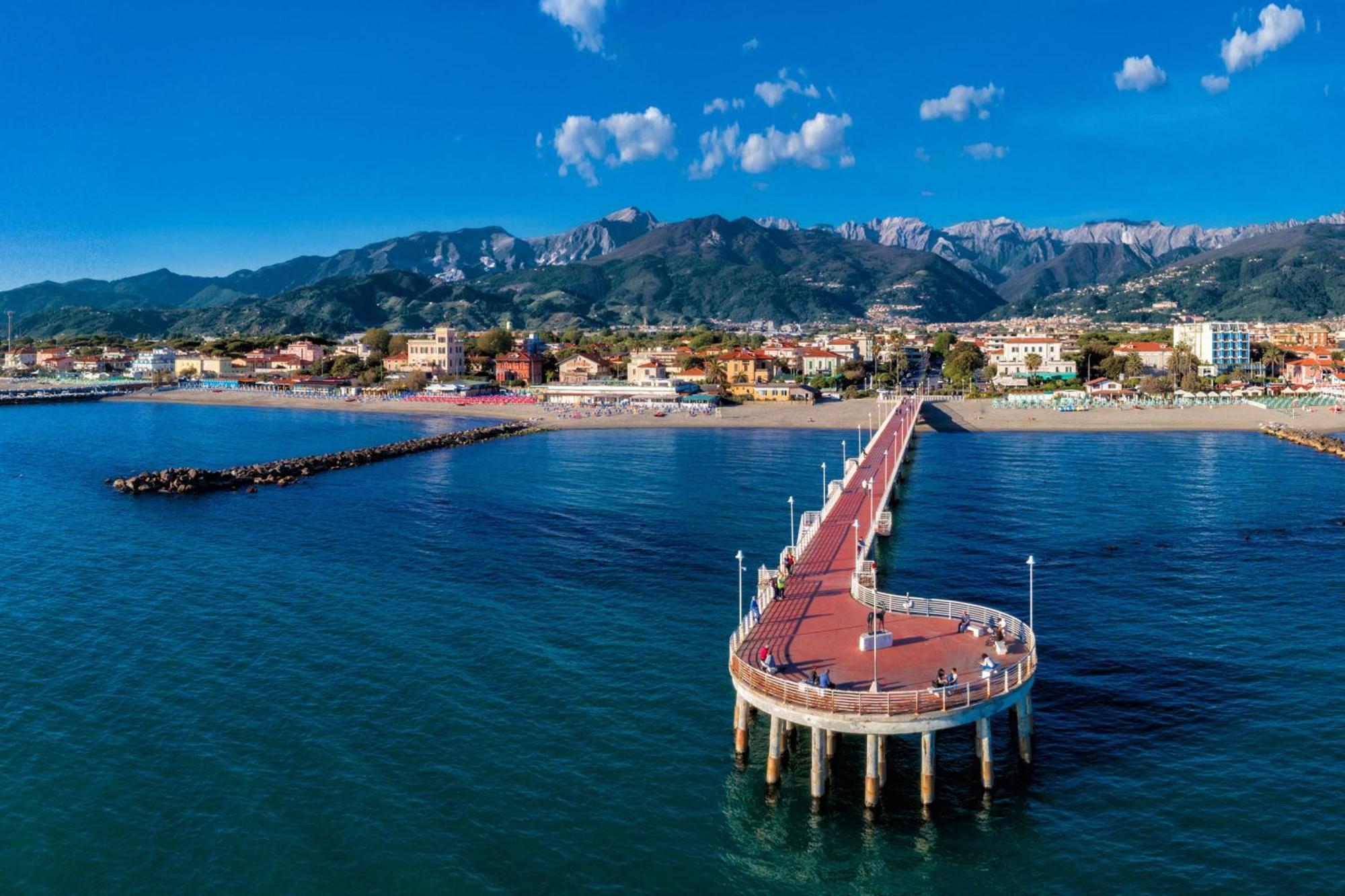 Casa Arno 500M From Beach - Happy Rentals Marina di Massa Eksteriør bilde